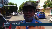 Viral Video Jenazah Diduga Terlantar di Pinggir Jalan Raya Jember