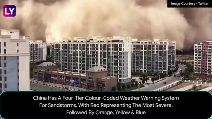 Download Video: China: Massive Sandstorm Engulfs Jiuquan City, Gansu Province