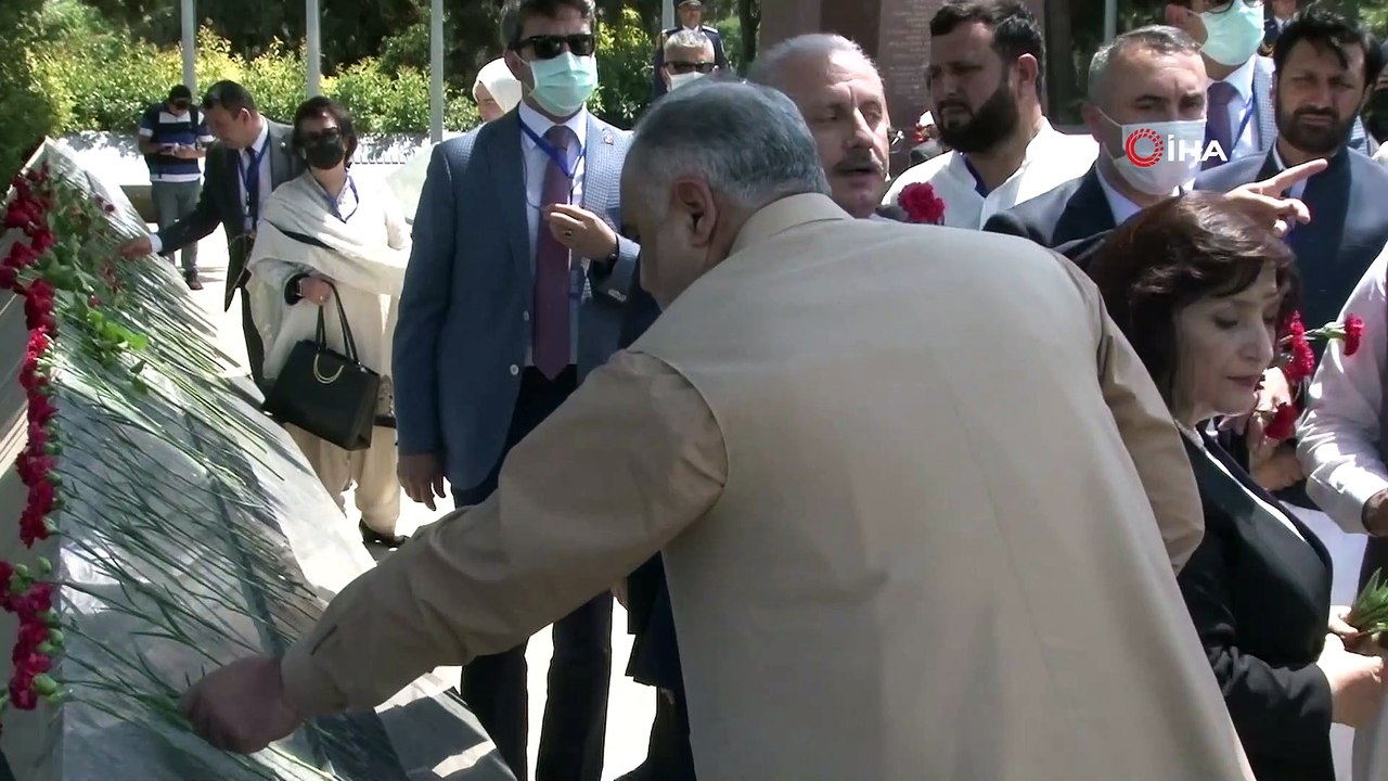 - TBMM Başkanı Şentop, Bakü’de şehitlikleri ziyaret etti- TBMM Başkanı Şentop: “Türkiye, Azerbaycan ve Pakistan arasındaki ilişkileri daha güçlü hale getirecek uluslararası bir mekanizma oluşmak istiyoruz”