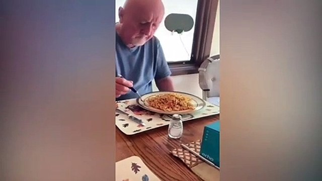 Meltem Miraloğlu kendisinden 48 yaş büyük eşi Patrick’i paylaştı