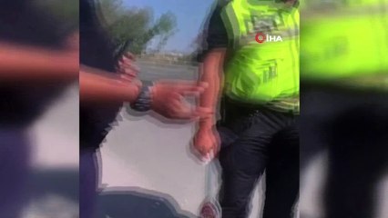 Bulgar polisinin zorbalığı kamerada