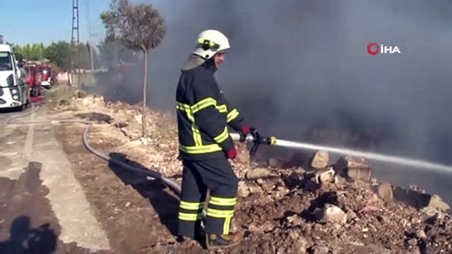 Gaziantep’teki depo yangını 6 saatte kontrol altına alındı