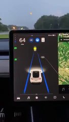 Quand une voiture Tesla confond la lune avec un feu de circulation