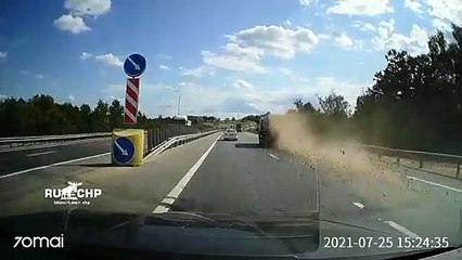 Parfois en russie il pleut des cailloux