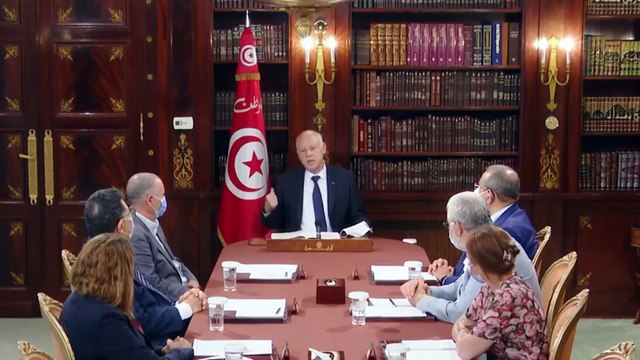 ما وراء الخبر ــ هل تنجح النهضة والقوى السياسية التونسية في إقناع الرئيس قيس سعيد بالتراجع عن قراراته؟