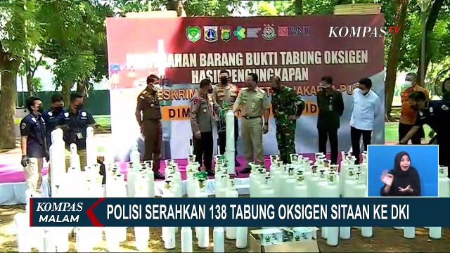 Polda Metro Jaya Serahkan 138 Tabung Oksigen Sitaan ke Pemprov DKI