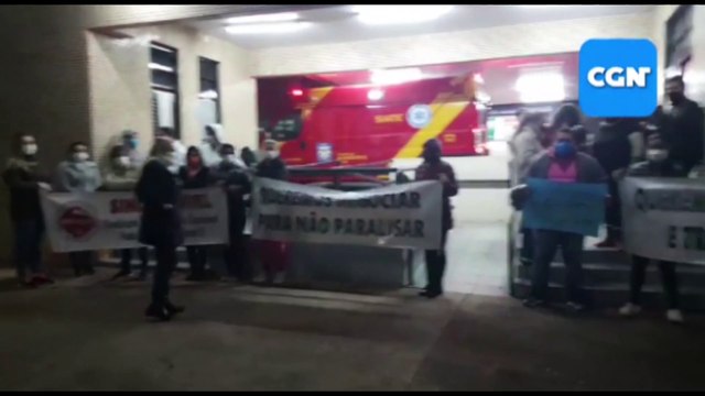 Profissionais do Consamu fazem protesto pedindo melhores condições de trabalho