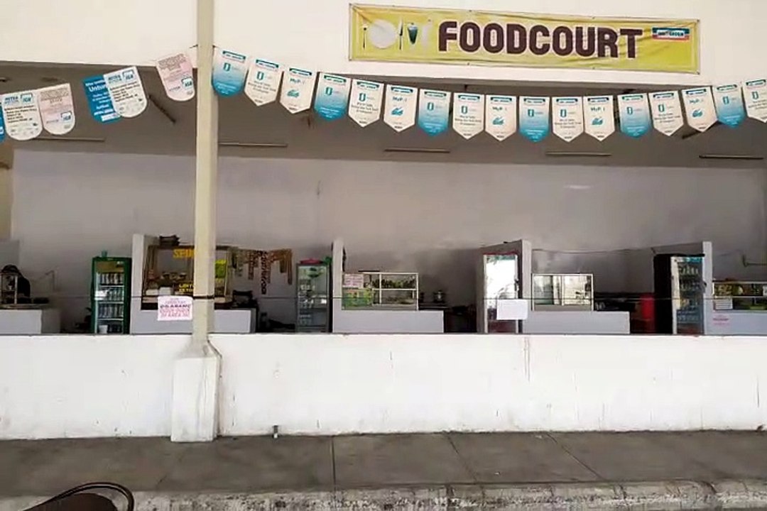 Gerai makanan di masa PPKM tidak ada tempat duduk