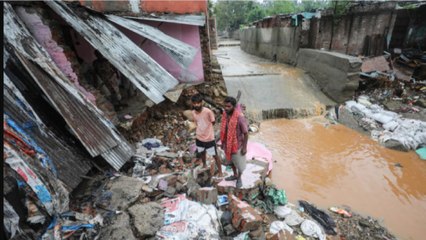 Cloud burst triggers flash flood in Kishtwar