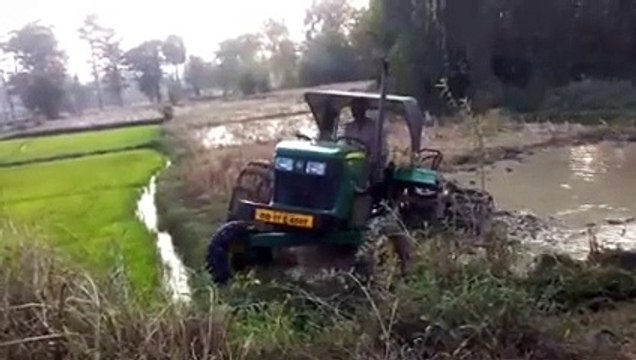 John Deere 5045 D Tractor Mud Stunt Stuck | Agricultur paddy Field Work | Agricultur Farming area | Zubair Menothil