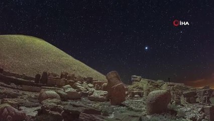 Nemrut Dağı Samanyolu ile birlikte görüntülendi