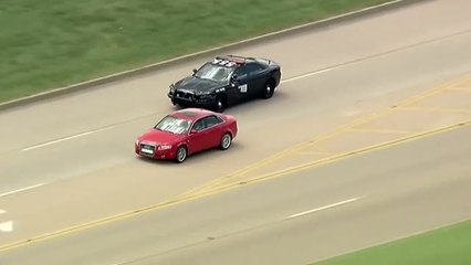 Frenética persecución policial en Oklahoma para detener a un fugitivo sospechoso