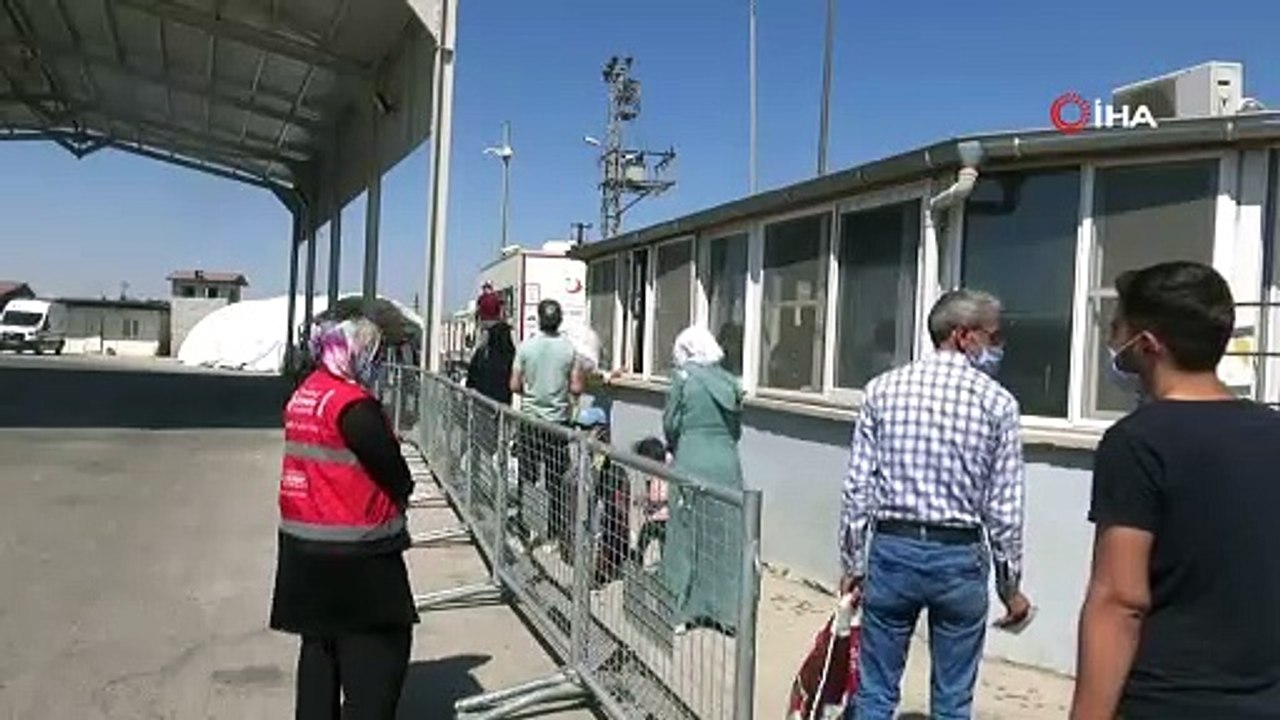 Bayramı ülkelerinde geçiren Suriyelilerin dönüşü sürüyor