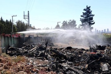 Son dakika! Depo yangınında 2 milyon dolarlık malzeme kül oldu
