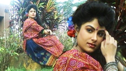 Ayesha Jhulka's Rare Photoshoot And Interview (1991) | Flashback Video