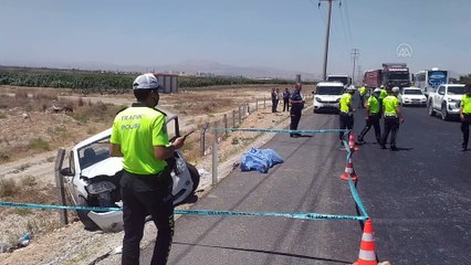 KONYA - Tır otomobile çarptı: 2 ölü