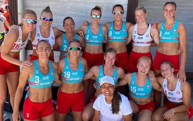 Pink aplaude al equipo de Handball feminino de Noruega: "Estaría feliz de pagar sus multas