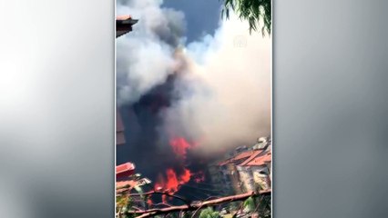 ANTALYA - Orman yangınına havadan ve karadan müdahale ediliyor (9)