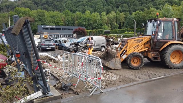 Pepinster : visite du ministre-président Elio Di Rupo et des deux Commissaires spéciales à la reconstruction