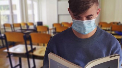 Miami-Dade anuncia revisión del uso de mascarillas en escuelas | El Diario en 90 segundos