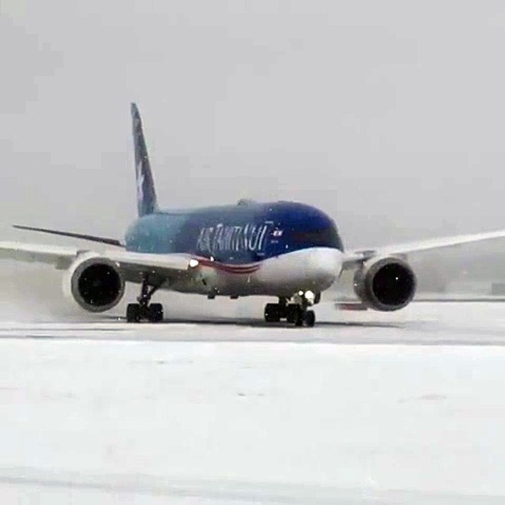 Aircraft in snow#
