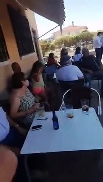 Hasta en Calvarrasa de Arriba criticaron a Pedro Sánchez. Y esta vez en su cara: ¿Es usted Pedro Sánchez el mentiroso?