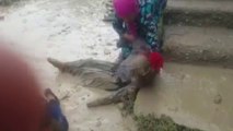 Van Başkale’de sel felaketi! Bir kadın son anda kurtarıldı