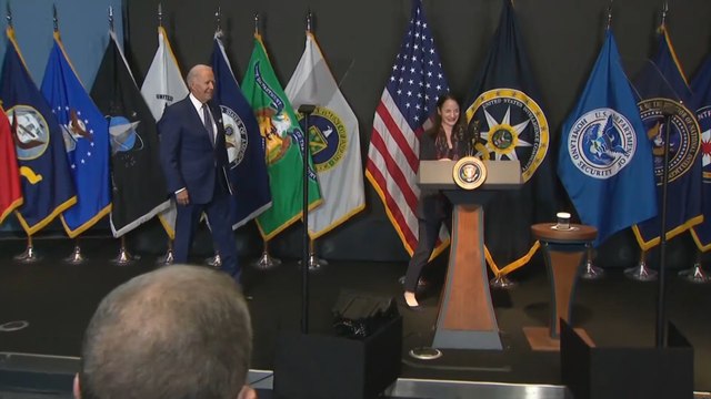 بايدن يوجّه الأمن الداخلي ووكالات حكومية لتعزيز الأمن السيبراني