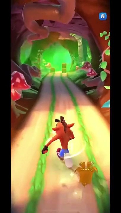 Frosty Mini Robot Battle Run Gameplay On Turtle Woods - Crash Bandicoot: On The Run! (Season 4 Boss)