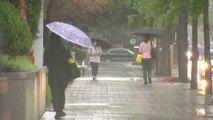 [날씨] 열대야 이어 찜통더위...오후 소나기 / YTN