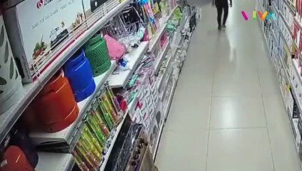 Terekam CCTV, Anak 9 Tahun Bakar Supermarket