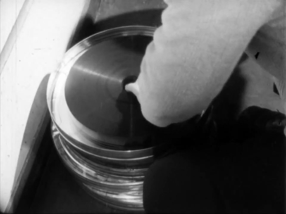 HOY ES JUEVES CINEMATOGRÁFICO Película Clip