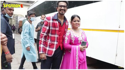 Bharti Singh Seen Dressed Like Deepika Padukone's Shanti Priya From Om Shanti Om For A Shoot Snapped