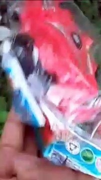 Membersihkan Mainan Mobil Mobilan, Mobil Truk Molen, Excavator, Crane, Buldozer, Truk Excavator