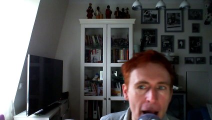 Wiwi égratigne "bébé crocodile"