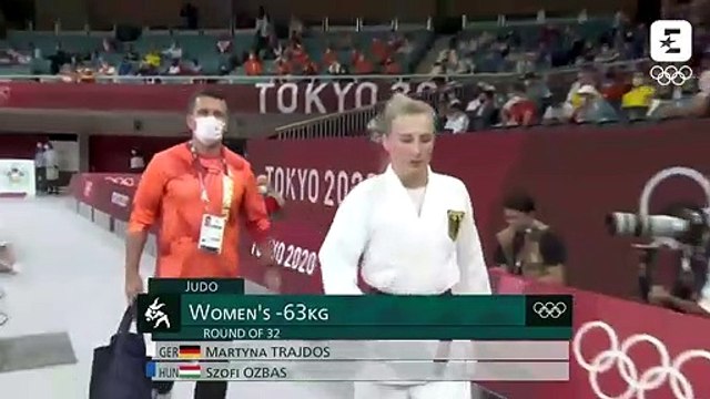 Erkek antrenör kadın sporcuya tokat attı: İkisi de olaya 'ritüel' dedi