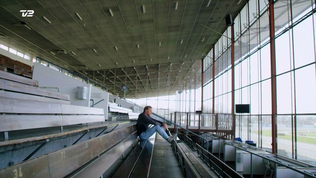 TV-SPOT | Afhængig af fortiden | Claus Elgaard & Puk Elgård | Mandag 20.00 (2019) på TV2 & TV2 Play | Sendt i 2018 | Lang Version | TV2 Danmark