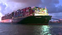 شاهد: سفينة الحاويات إيفر غيفن التي سدت قناة السويس تصل إلى روتردام