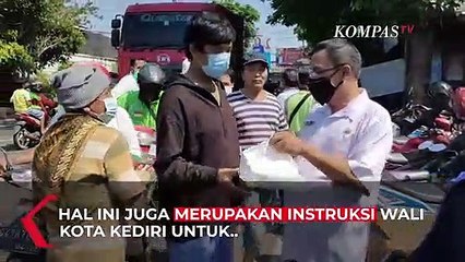 PNS di Kediri Sisihkan Gaji untuk Bantu Warga Terdampak PPKM