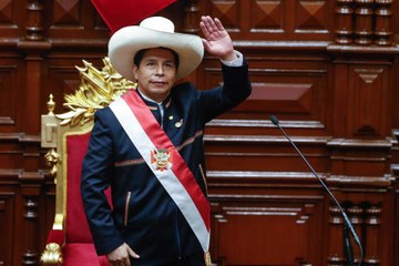 Tertulia de Federico: La investidura del comunista Castillo y sus ataques a España
