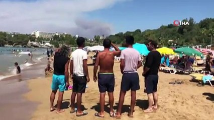 Manavgat'taki yangın Alanya sahillerinden izleniyor