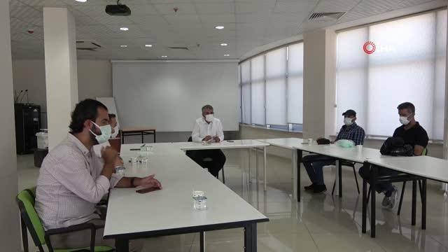 Bingöl İl Sağlık Müdürü Gündoğdu: Vaka artışındaki sebep düğün ve taziyeler -Bingöl İl Sağlık Müdürü Uzm. Dr. Mehmet Emin Gündoğdu;- Hastanelerde...