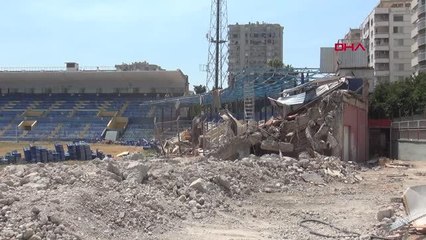 SPOR 5 Ocak Fatih Terim Stadı'nda yıkım işlemi başladı