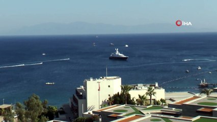 Milyon dolarlık yatıyla gelen ünlü milyarder Yaroslavsky Bodrum'da keyif yapıyor