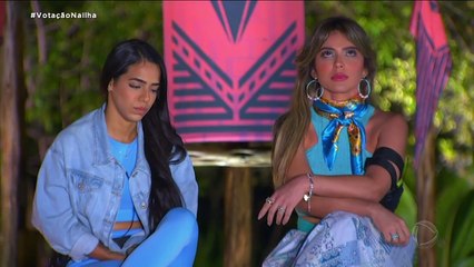 Nadja faz barraco com Laura por causa de voto - Ilha Record