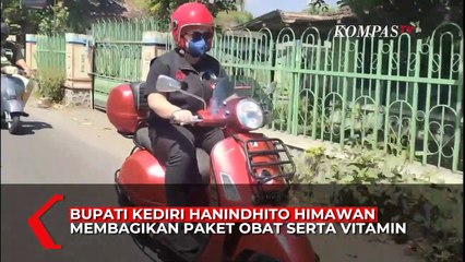 Inspiratif! Bupati Kediri Hanindhito Naik Skuter Antar Obat Isoman