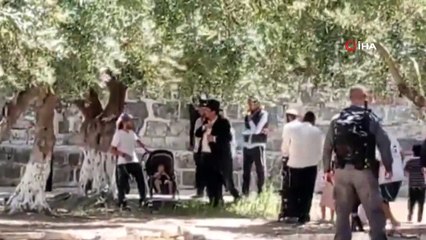 - Onlarca fanatik Yahudi Mescid-i Aksa'ya baskın düzenledi