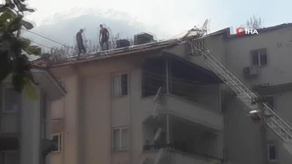 Son dakika: Marmaris'teki yangında iki ev zarar gördü