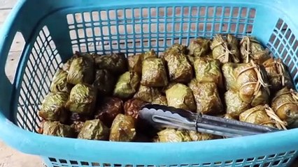 อ่างทอง ขนมไทยยายอัจฉราเสิร์ฟความอร่อยถึงหน้าบ้านมานานกว่า30ปี