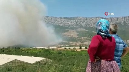 Mersin'in 2 ilçesindeki yangınlar sürüyor